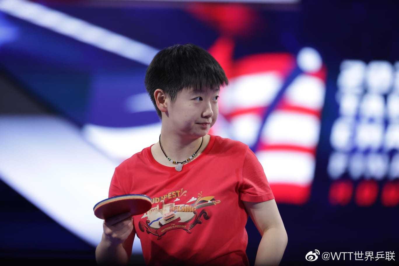 高远|国乒合照诞生趣图：樊振东、孙颖莎闭眼犯困，都在打瞌睡？可爱！