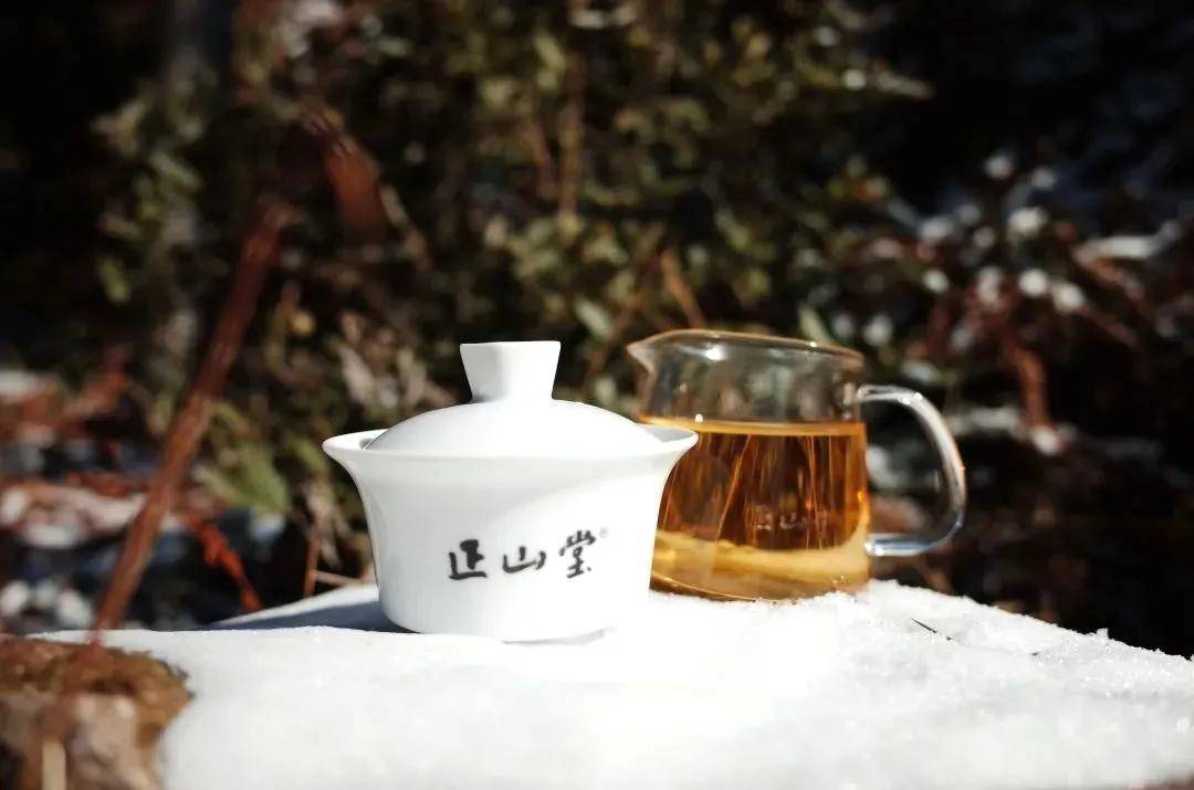 小雪|围炉煮茶暖,把盏品香动_糍粑