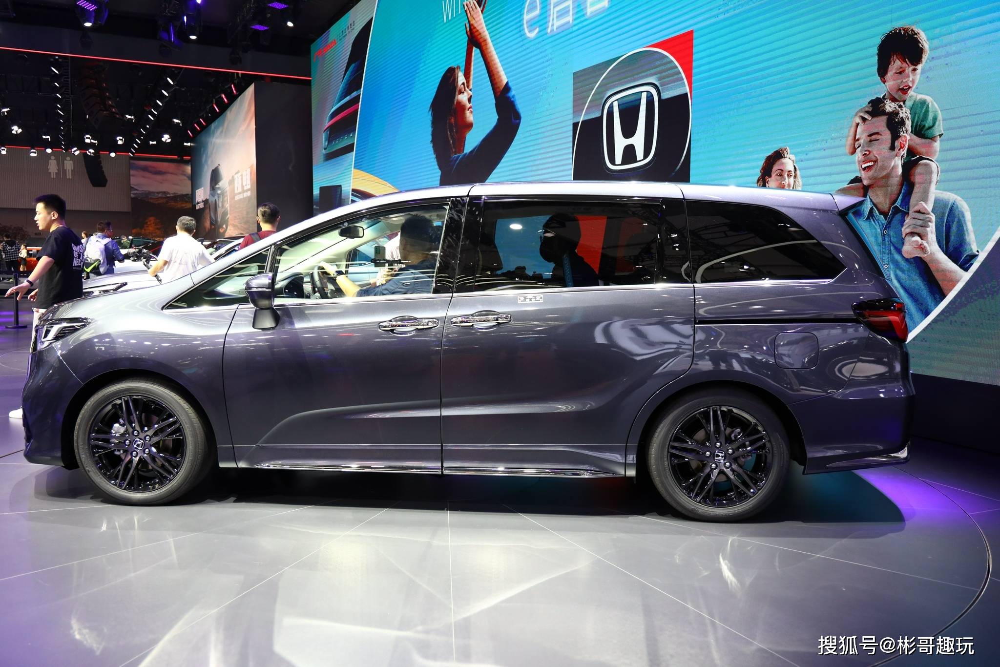 广汽本田第5代奥德赛改款亮相广州车展延续海外设计