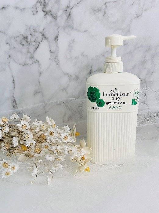 花香|香浴艾诗健肤好物，在香水洗浴中拥抱健康