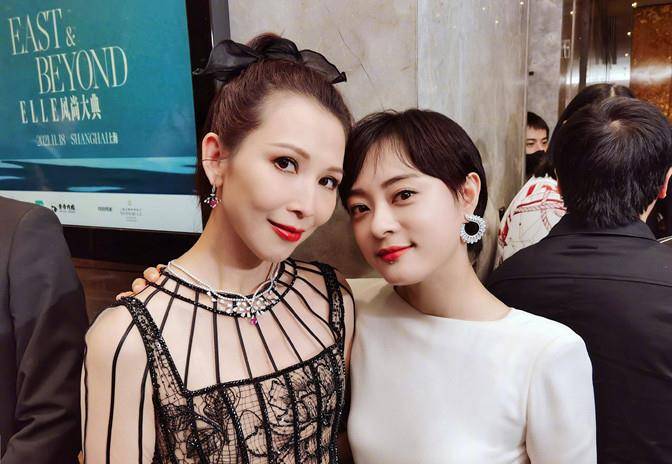 身材 时隔10年甄嬛后宫同框,蔡少芬穿礼服抹平9年年龄差,孙俪变保守