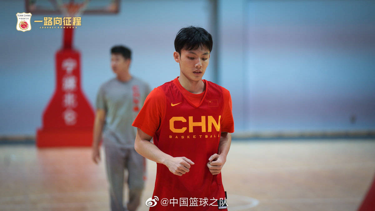 CBA|昨晚深夜23点，男篮13人出征名单终于确定，一人入选太意外