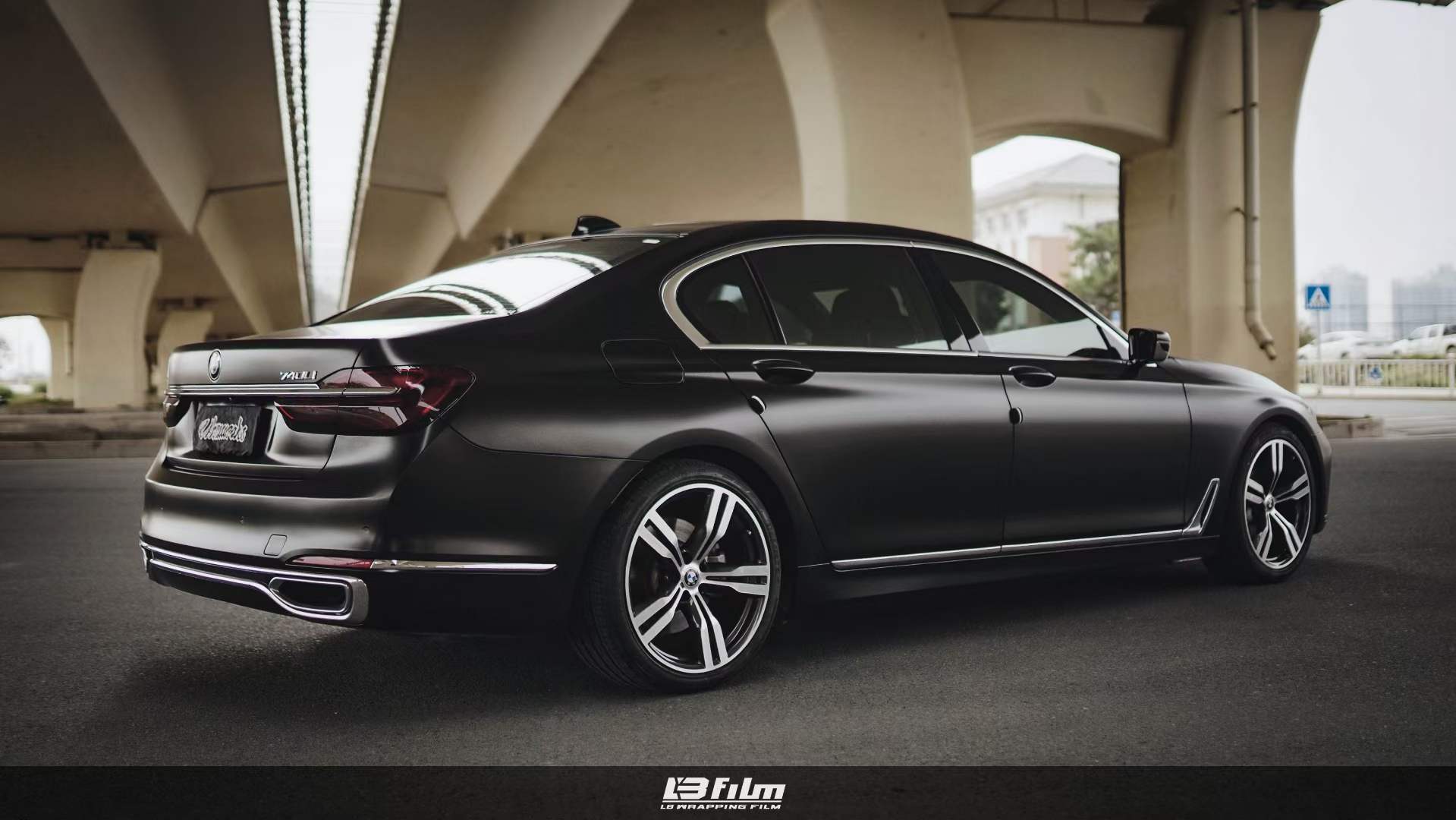 宝马-7系贴膜lbfilm改色膜-电光金属黑_搜狐汽车_搜狐网