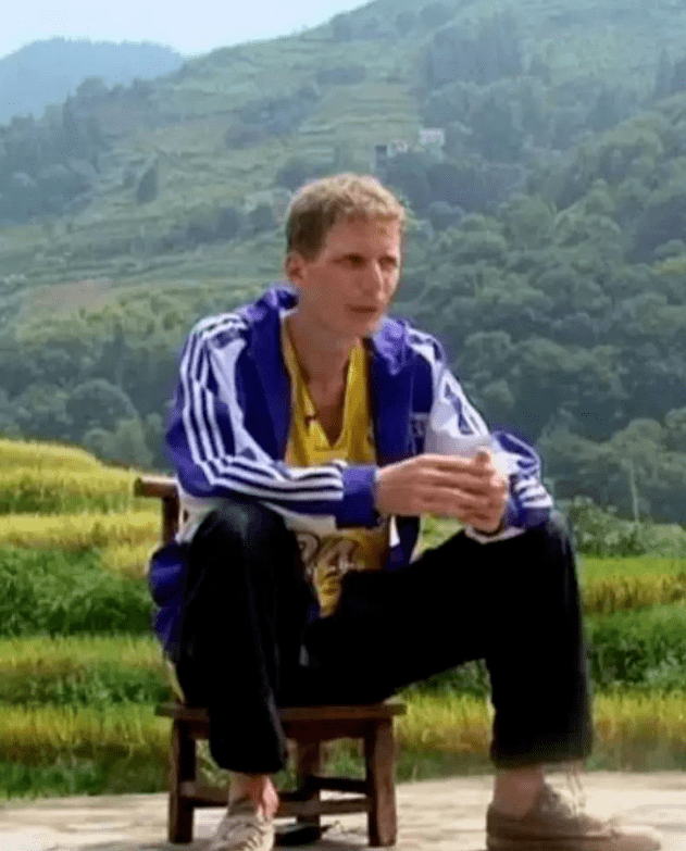 他是德国人,在中国支教10年,后来怎样了?_卢安克