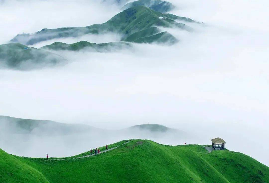  原创 江西适合去旅游的一座名山，地跨3多半会，是国度重点风光胜景区
