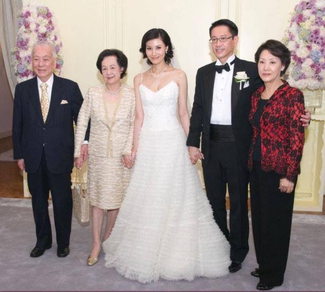 原创李嘉欣结婚13周年晒婚礼旧照表白许晋亨我最好的老公