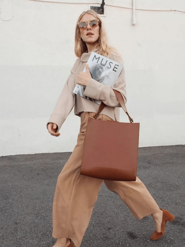 毛衣 比驼色更好穿，今年冬天“奶茶色”火了！