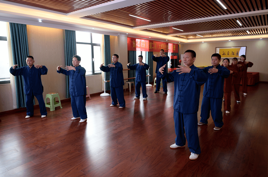 生活不止眼前的苟且,还有沂蒙山深处的大成养生功!