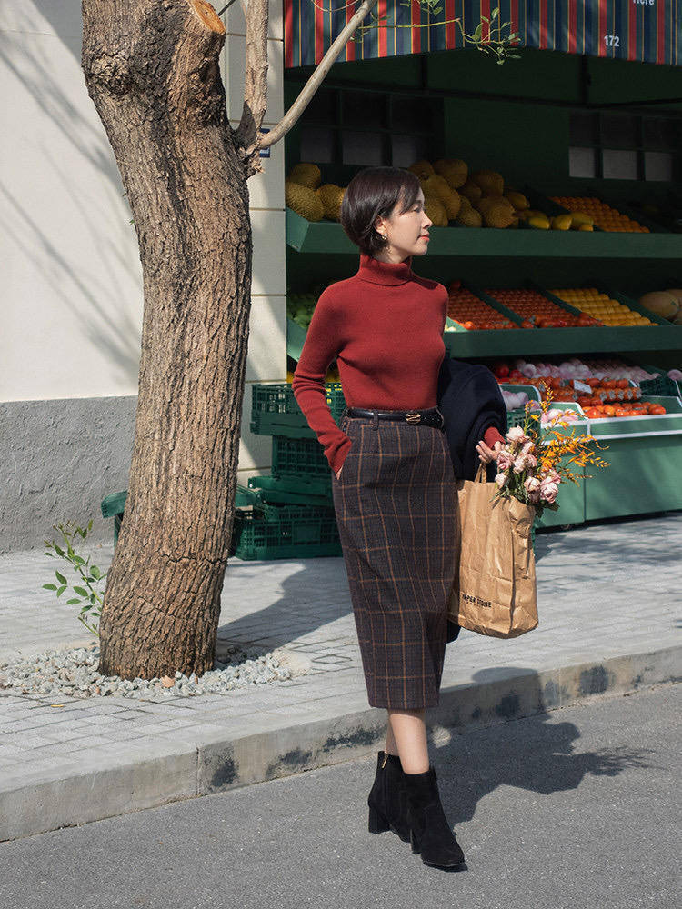 黑色 秋天也可以穿上优雅的半身裙哦,感觉来学习穿搭吧!