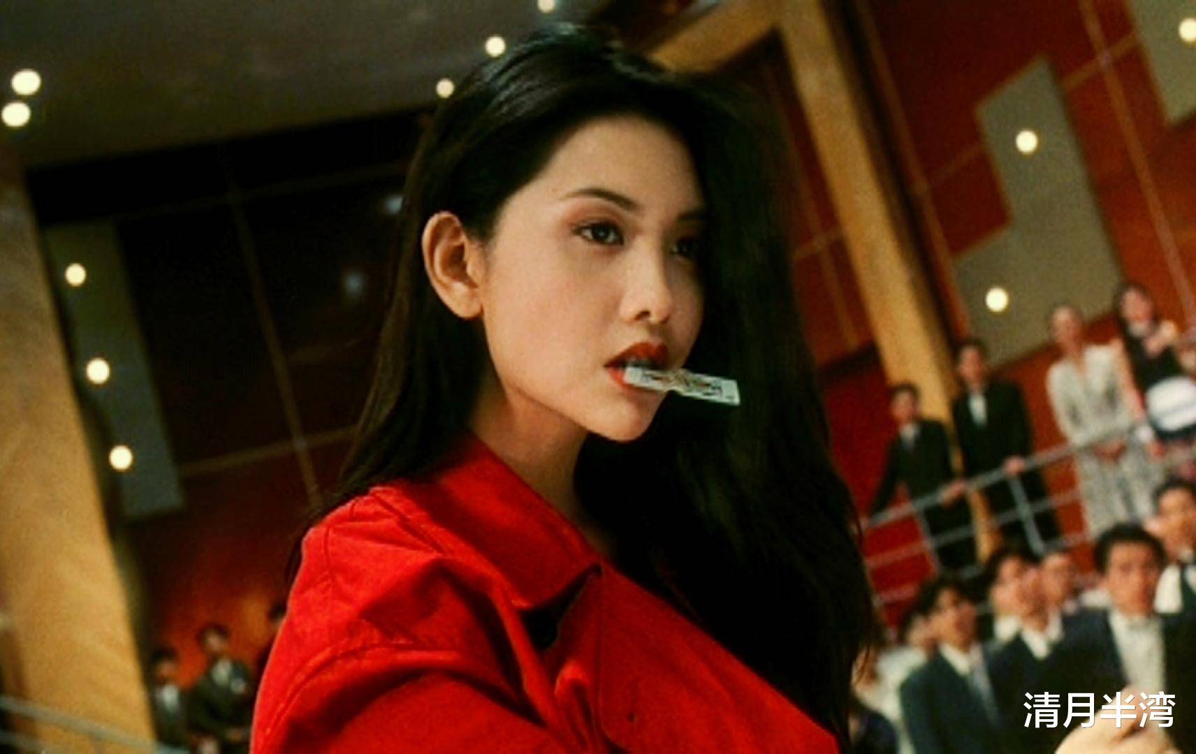 邓萃雯凸嘴也好看的6位港风女星,“面部缺陷”强化辨识度,还性感洋气