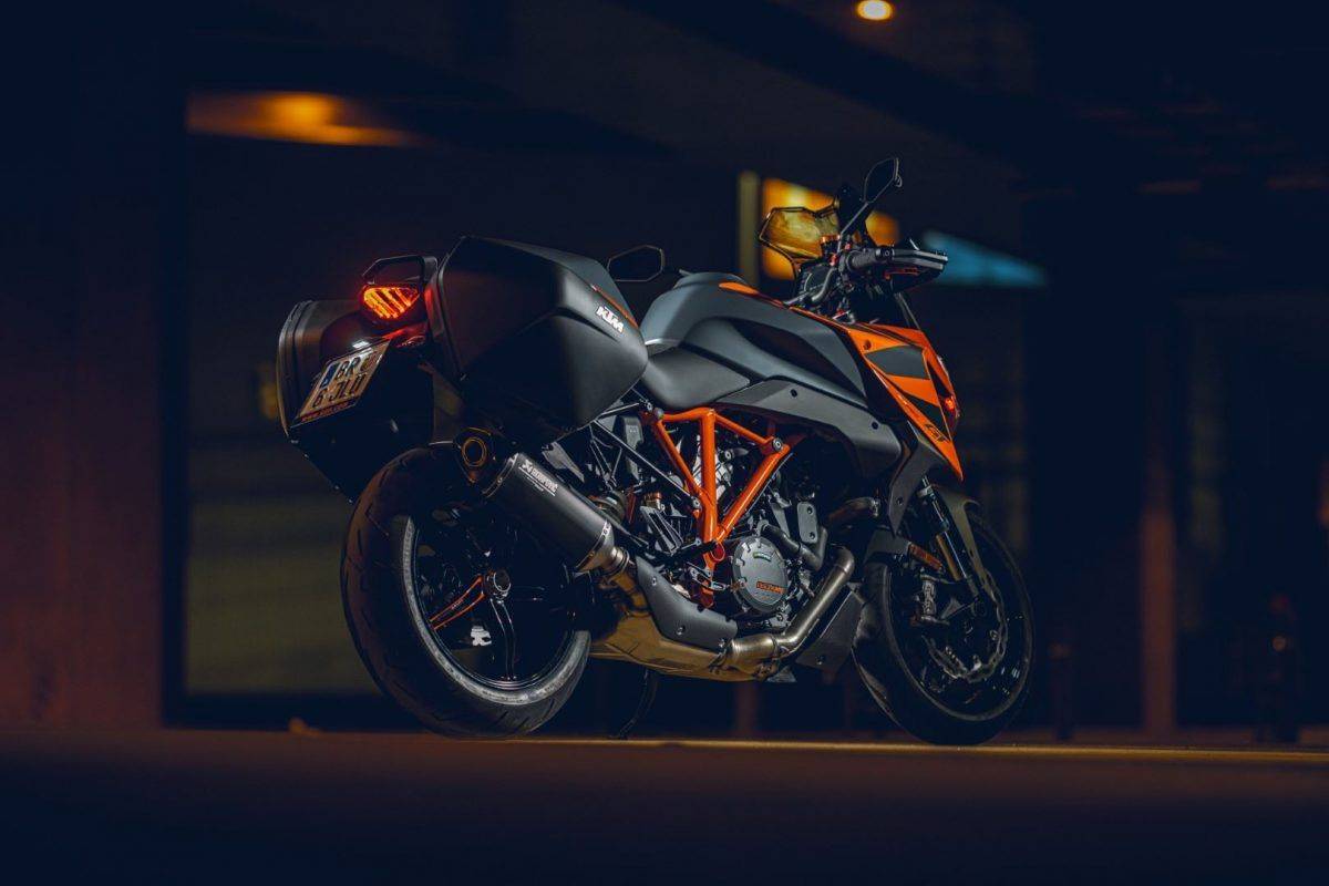 2022 KTM 1290GT米兰车展发布 配备半主动电子悬挂