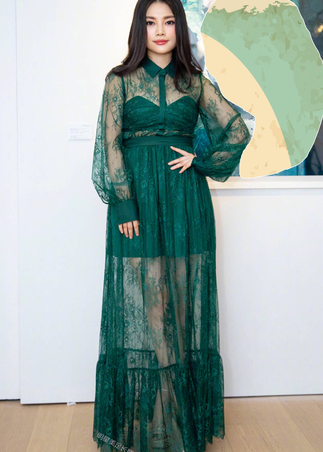 整体 徐冬冬新风格拿捏得太完美！一袭抹胸长裙扮嫩，造型纯欲像少女
