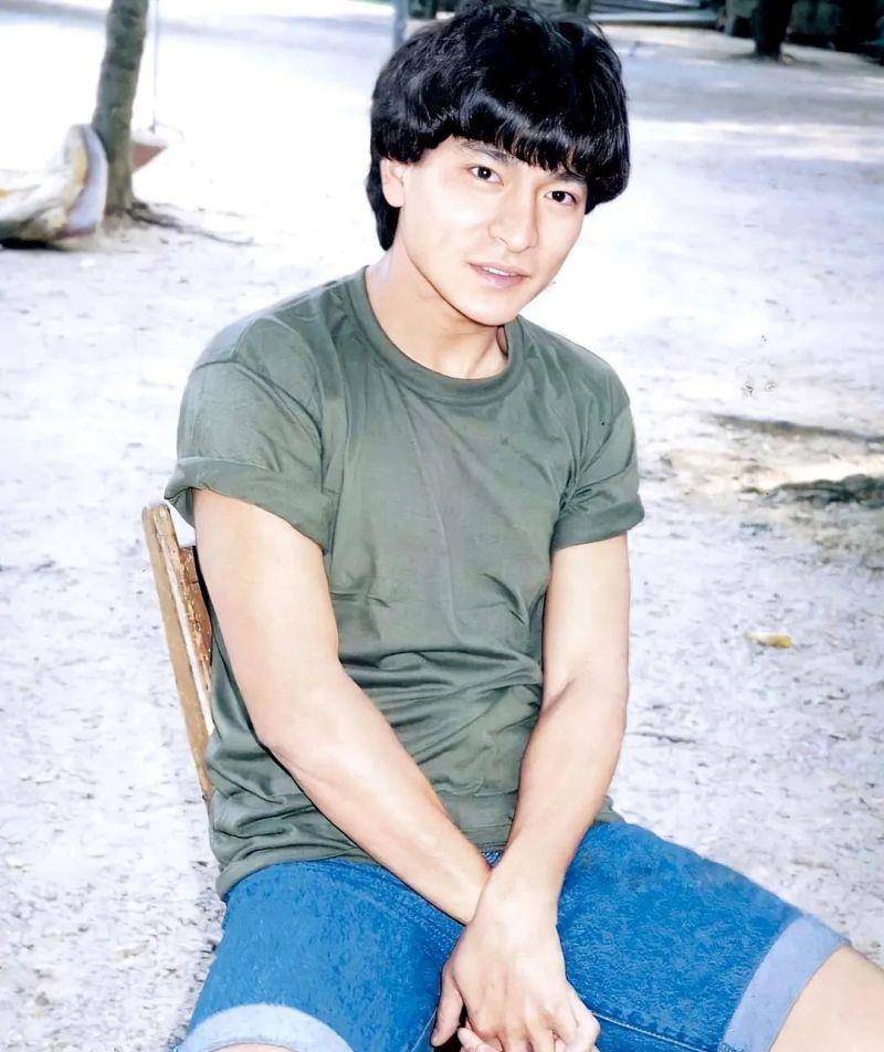 李小龙 在“穿得野”这回事上，20年前的港圈巨星说了算！
