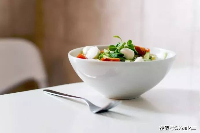 成本|轻食代餐赛道火热,是商机也需谨慎