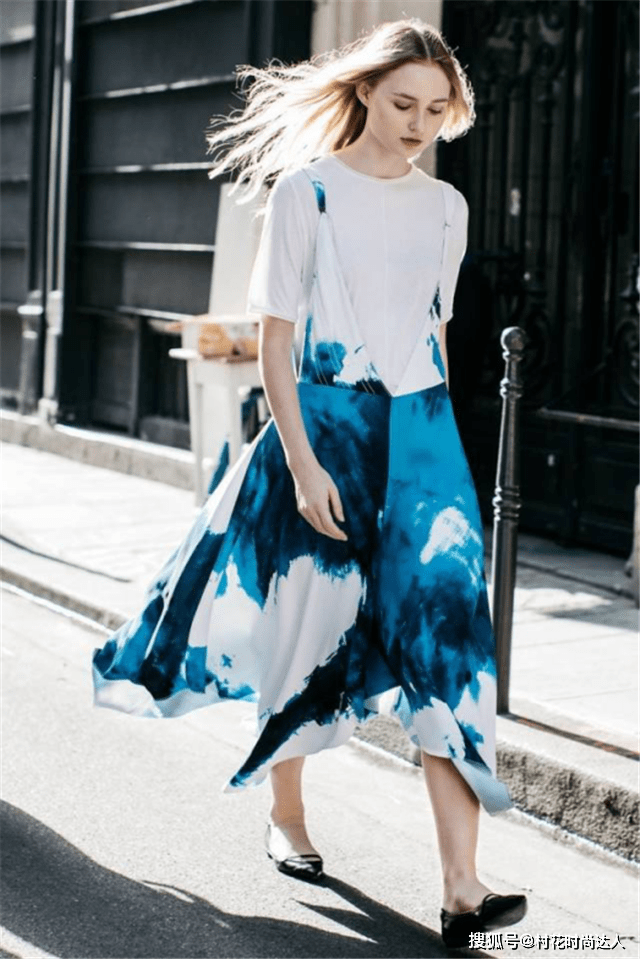 穆勒 身高155的女生,别只会穿松糕鞋,这5种显高又显瘦的平底鞋正流行