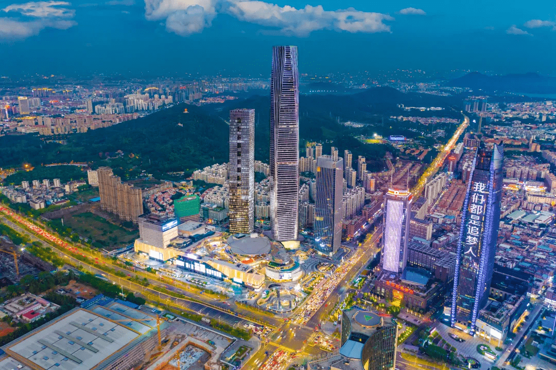 cbd加持,星河传说别墅接近 10万/㎡的超高价格, 令东城长期立于东莞32