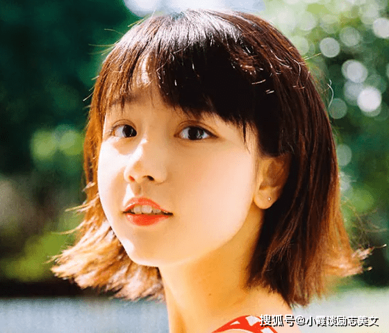 怎么才能使自己有气质眼神清澈 615bd9e1c3a748578a7b24cb90c2cb77.png