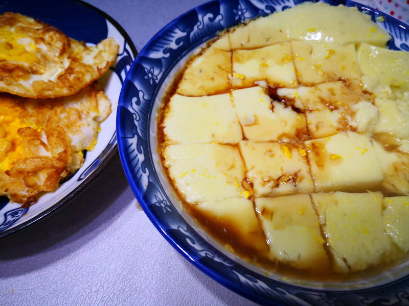 蔬菜|公公来家里住，媳妇做的早餐，在朋友圈火了，网友：太寒酸，抠门