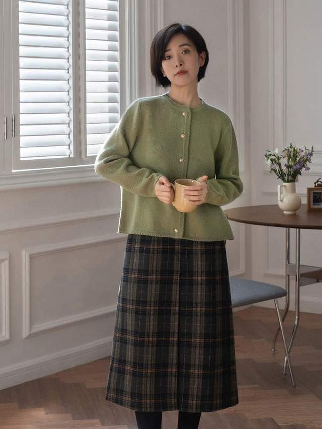 黑色 步入中年后要学会的“针织衫”搭配，看这位博主就够了，chic优雅