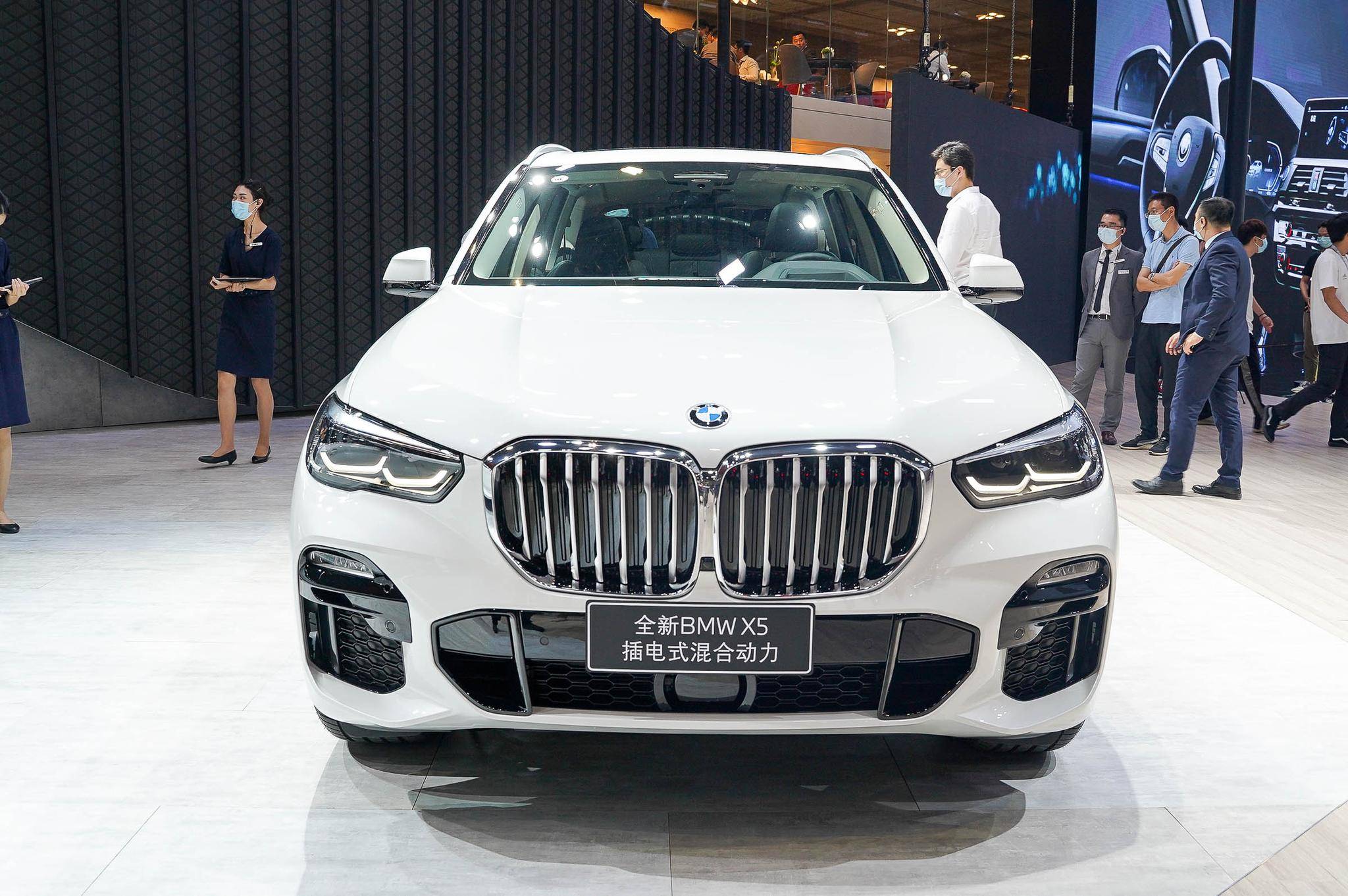 纯电动续航85km 新款宝马x5插混版上市 85.99万元