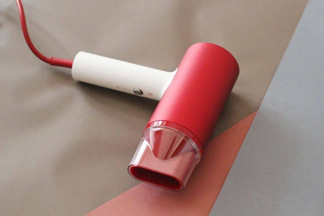 品牌|多家零食品牌获资本青睐,拉夏贝尔被申请破产清算|新消费周报