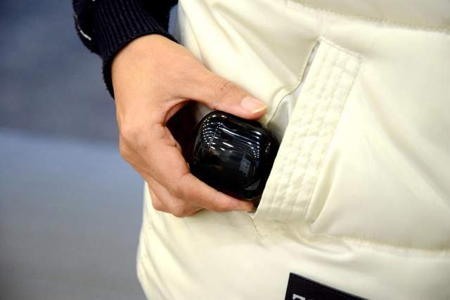 JEET ONE升级版与一代有何不同？增加无线充功能，音感提升明显