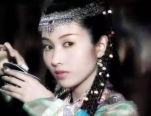 小倩娱乐圈女星古装脸谁最美？迪丽热巴垫底 刘诗诗第六 第一名更美