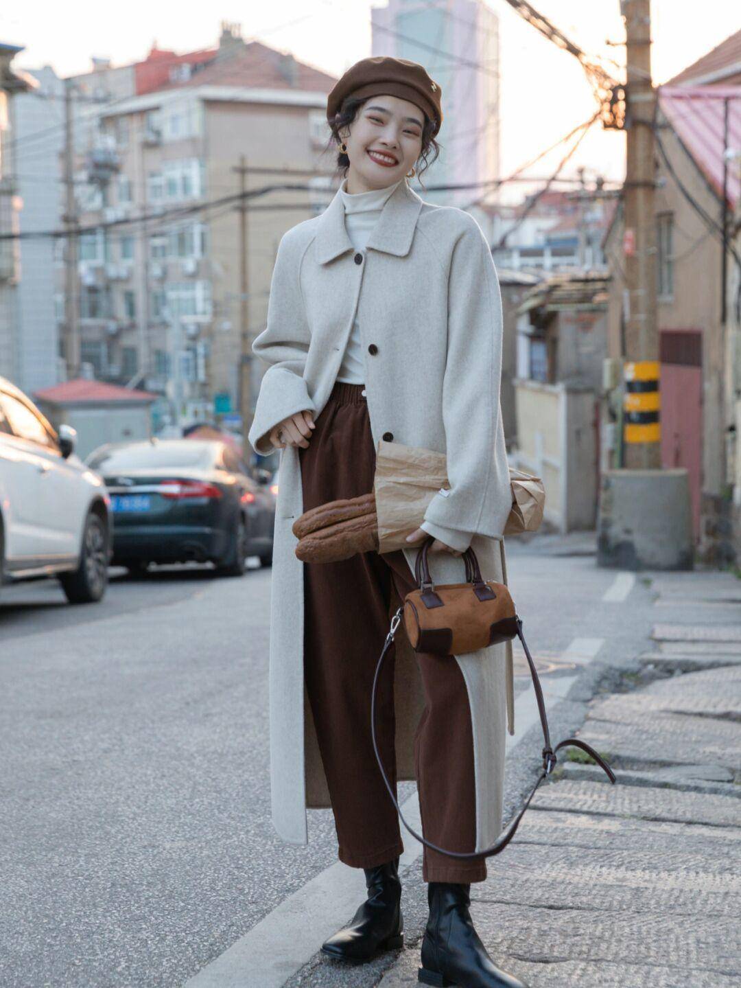 颜色 冬季搭配单品“买精不买多”，衣橱里要备“大衣”，舒适又时髦