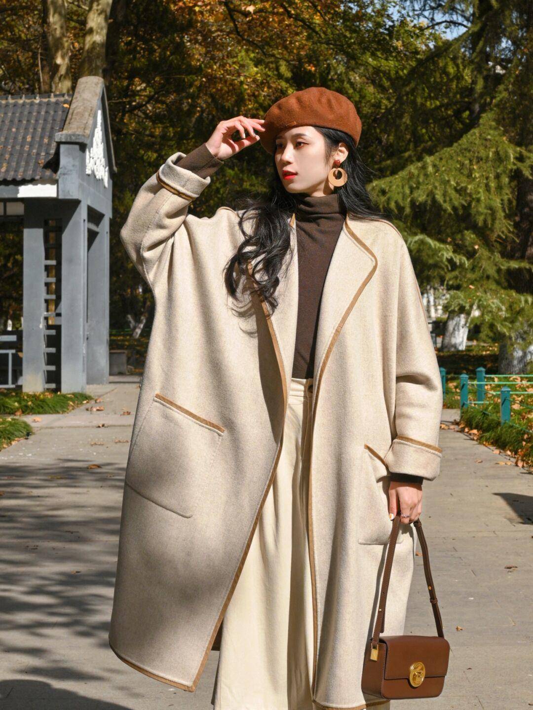 颜色 冬季搭配单品“买精不买多”，衣橱里要备“大衣”，舒适又时髦