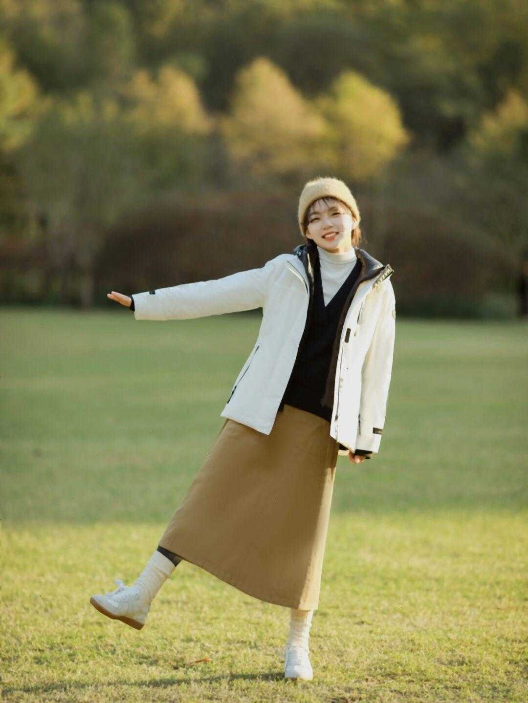 感觉 冬季穿搭没头绪？试试这些保暖舒适的短款外套，显高又洋气