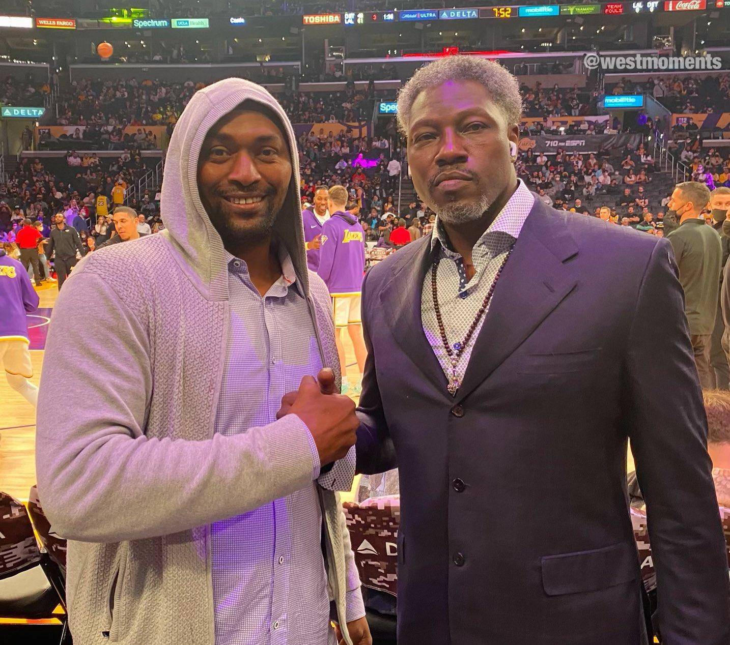 当时,慈世平还不叫慈世平,而是叫阿泰斯特,他是步行者的主力前锋.