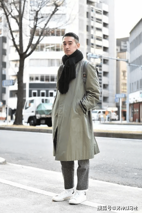 西裤 你需要一条合适的裤子，才能让你的大衣帅一整个冬天
