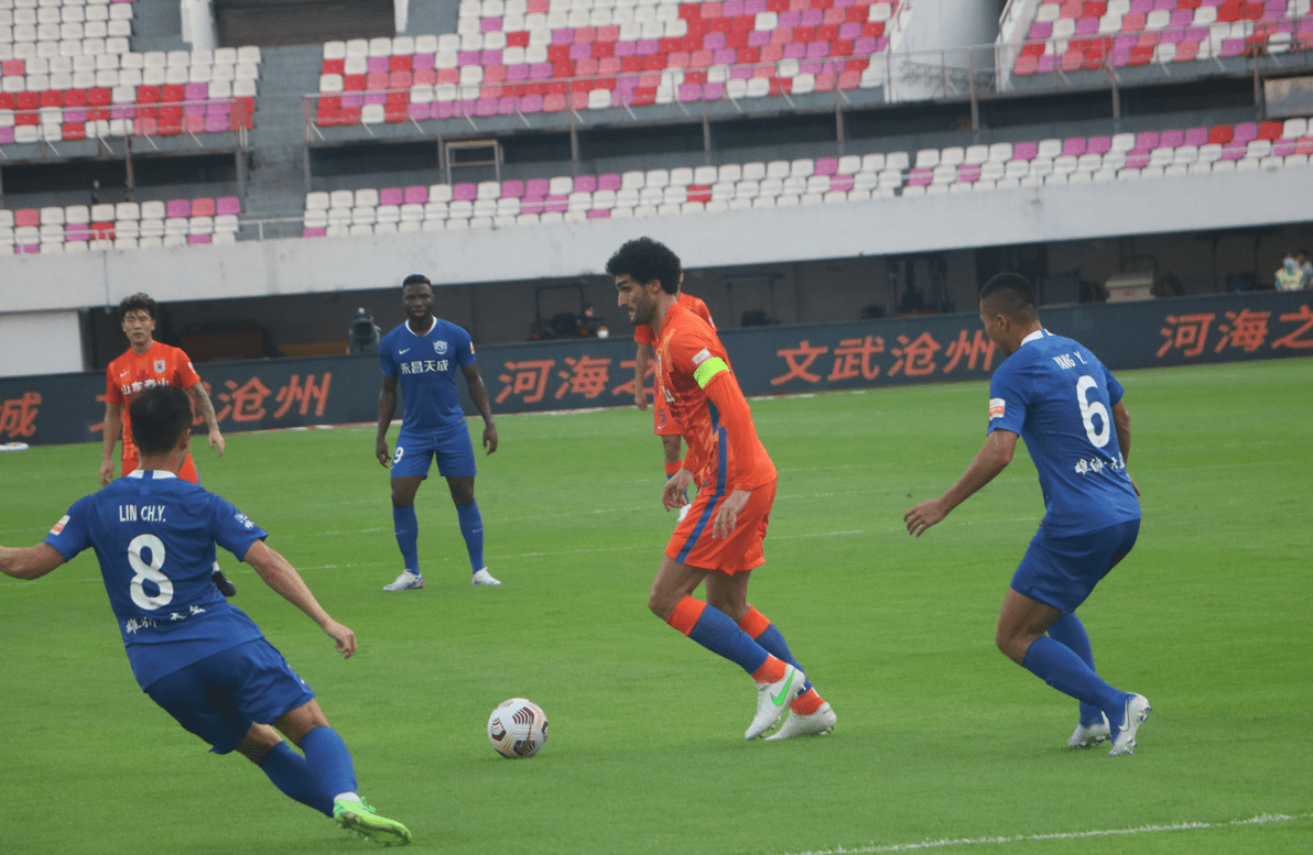熱身賽|泰山隊(duì)動(dòng)態(tài)，中場(chǎng)核心歸隊(duì)，熱身賽對(duì)陣滄州，國(guó)腳歸隊(duì)時(shí)間明朗
