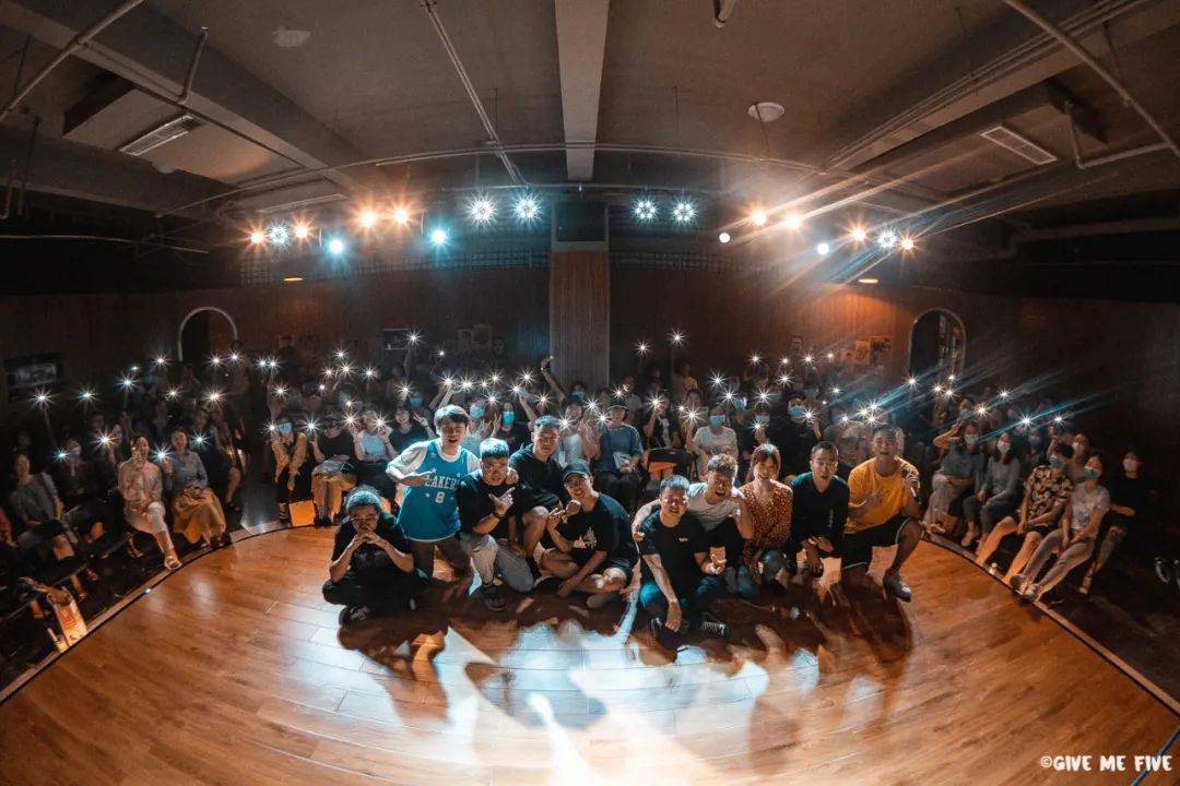 rocker|听说成都的脱口秀不好笑?