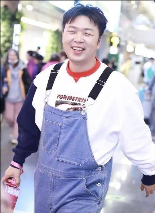 因为|谢娜：你和沈梦辰恋爱九年，为什么还不结婚？杜海涛的表情说明了一切