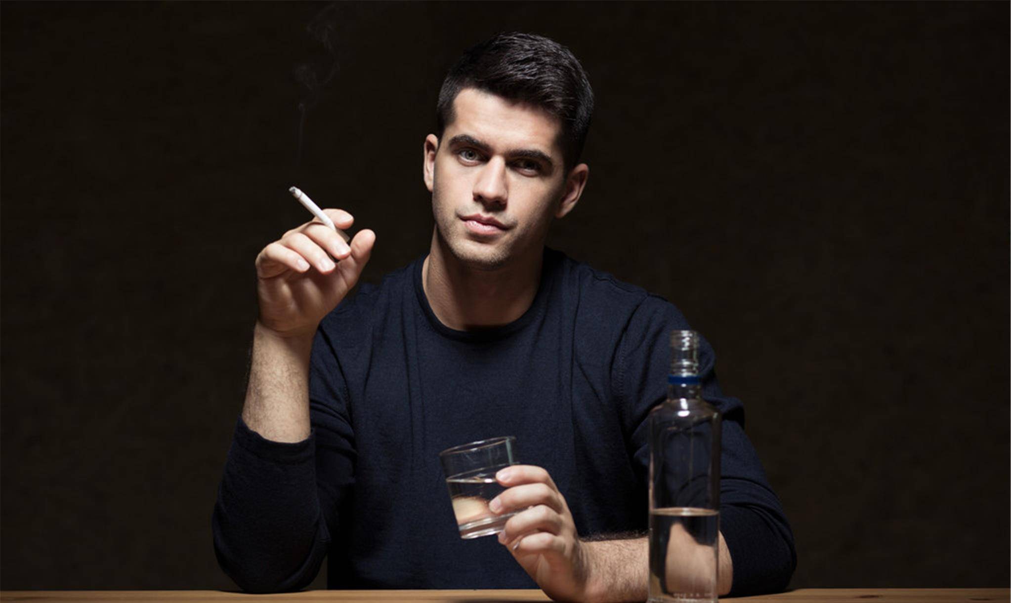 习惯|40岁后，为了健康，五个习惯最好改掉，身体可能“感激涕零”