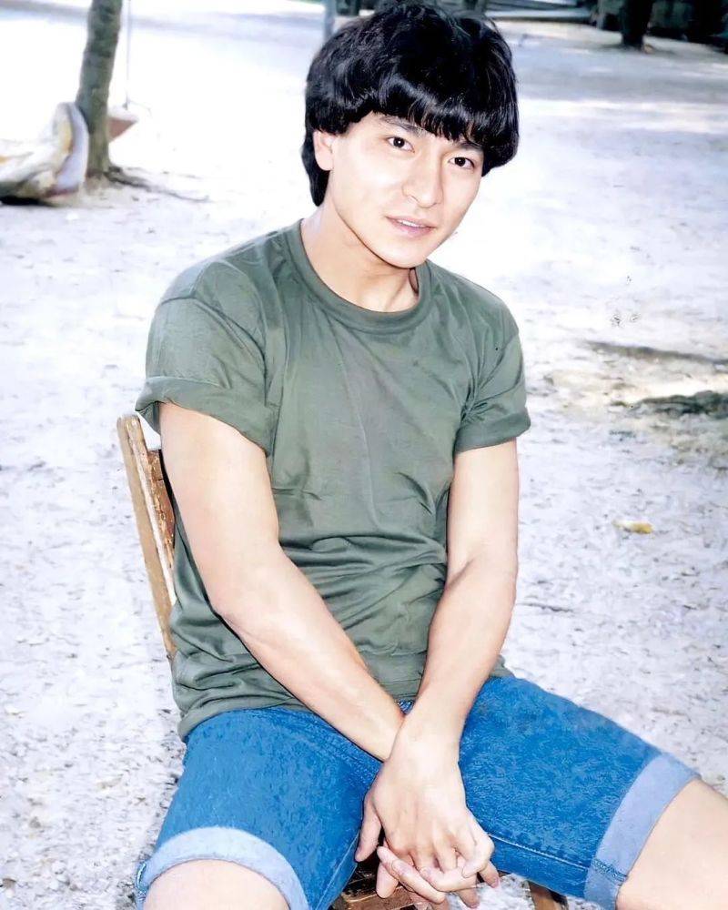 李小龙 在“穿得野”这回事上，20年前的港圈巨星说了算