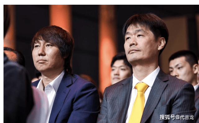 评论|李铁下课成现实！争议微博评论突破2.7万，球迷：剃光头吧
