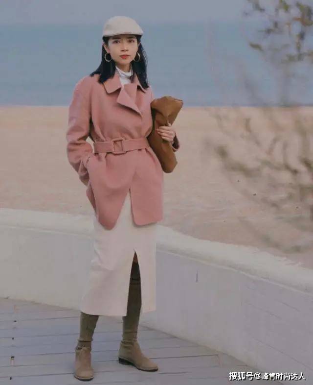 饱和度 奔40岁的女人,不要总穿黑白灰,多穿这3个“高级色”减龄又时髦