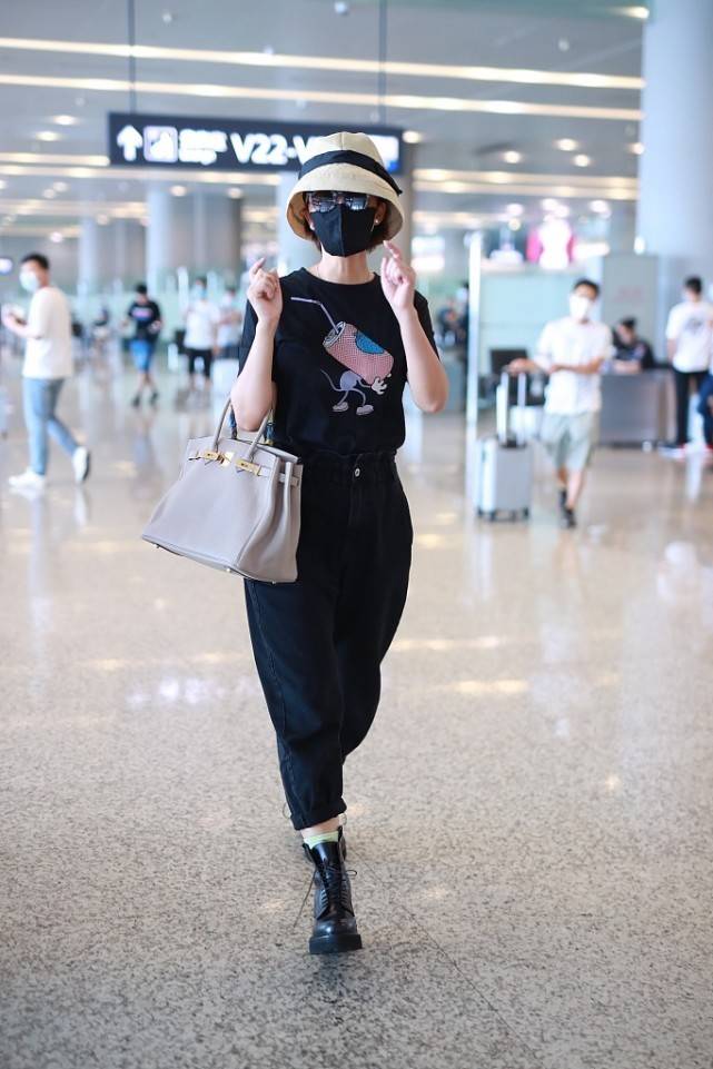 贝雷帽 给你的衣柜加一款帽子吧！