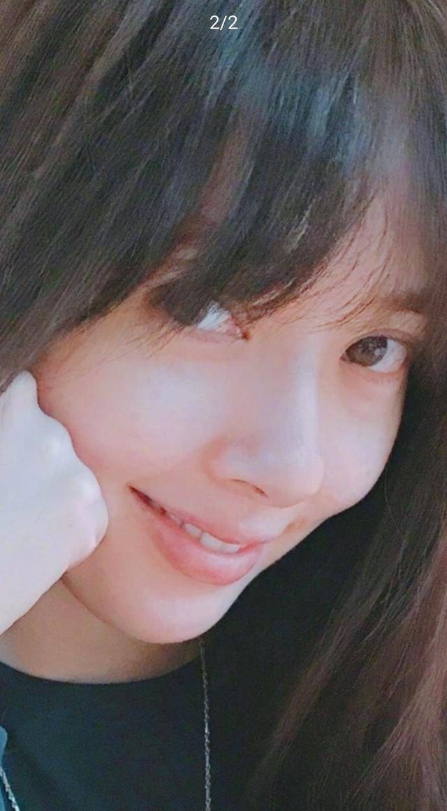 郭碧婷|郭碧婷近照曝光，狗狗遮孕肚，面色红润心情好