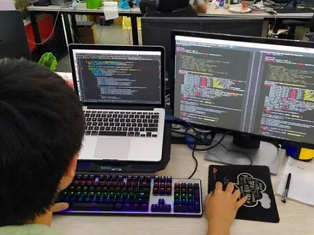 我,90后,年薪33万元的程序员,曾经学计算机只是为了玩游戏