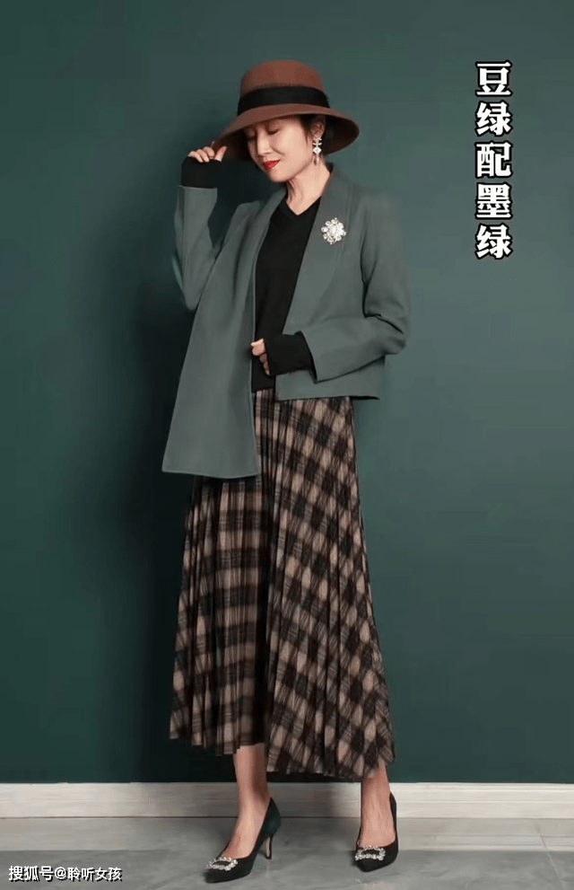 驼色 冬季大衣怎么穿才显贵？为你总结高级感配色口诀，照穿优雅大气