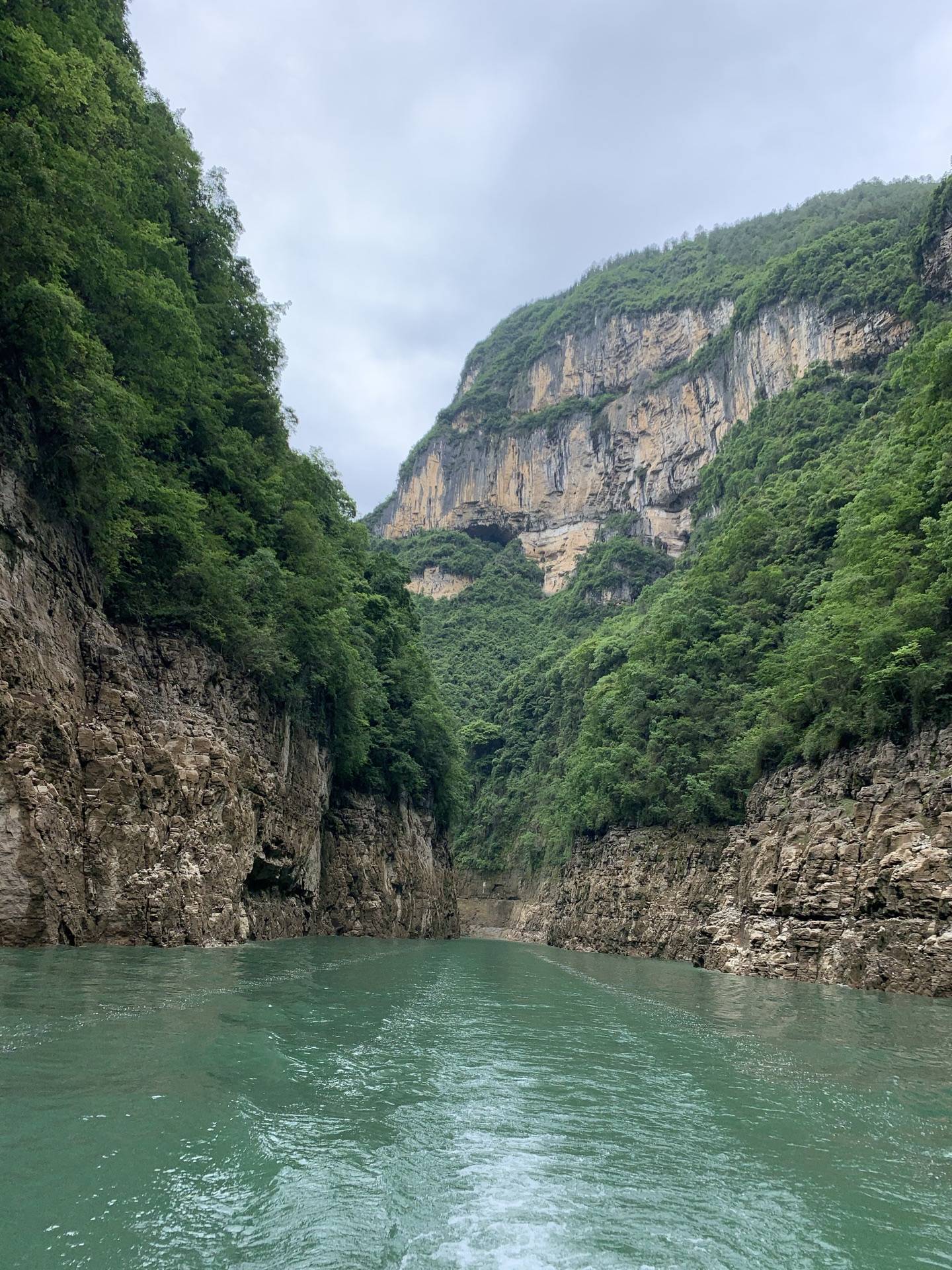 三峡游轮黄金7号从重庆到宜昌4天3晚旅游攻略_丰都鬼城_景点_峡谷