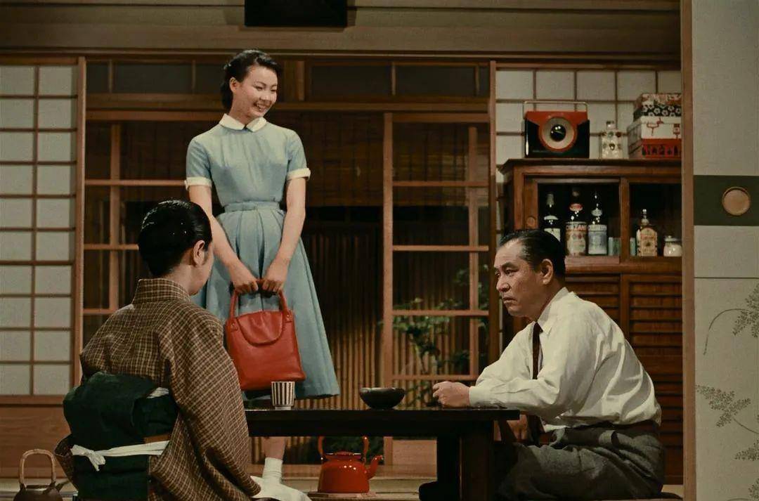 小津安二郎镜头中的家_电影史_影像_空间