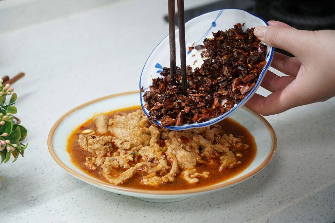 水煮肉片用什么淀粉腌肉 6ef94edcdd2149148585c0e48cc94bd7.jpeg