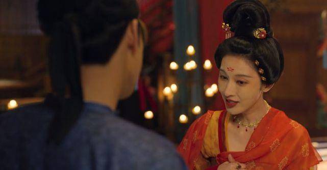 张俪|和徐峥搭档得到关注后，她的新剧合作王一博，表演比女主讨喜