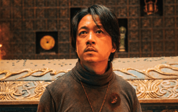 为营造氛围加戏被质疑后,导演费振翔开直播回应,称"合情合理"_费振祥