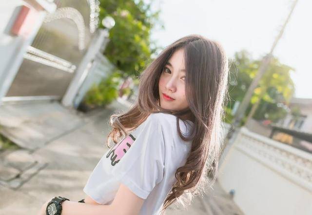 因为|“你自己在家坐月子，我带我妈去旅游”丈夫一月后回家孩子有新爹