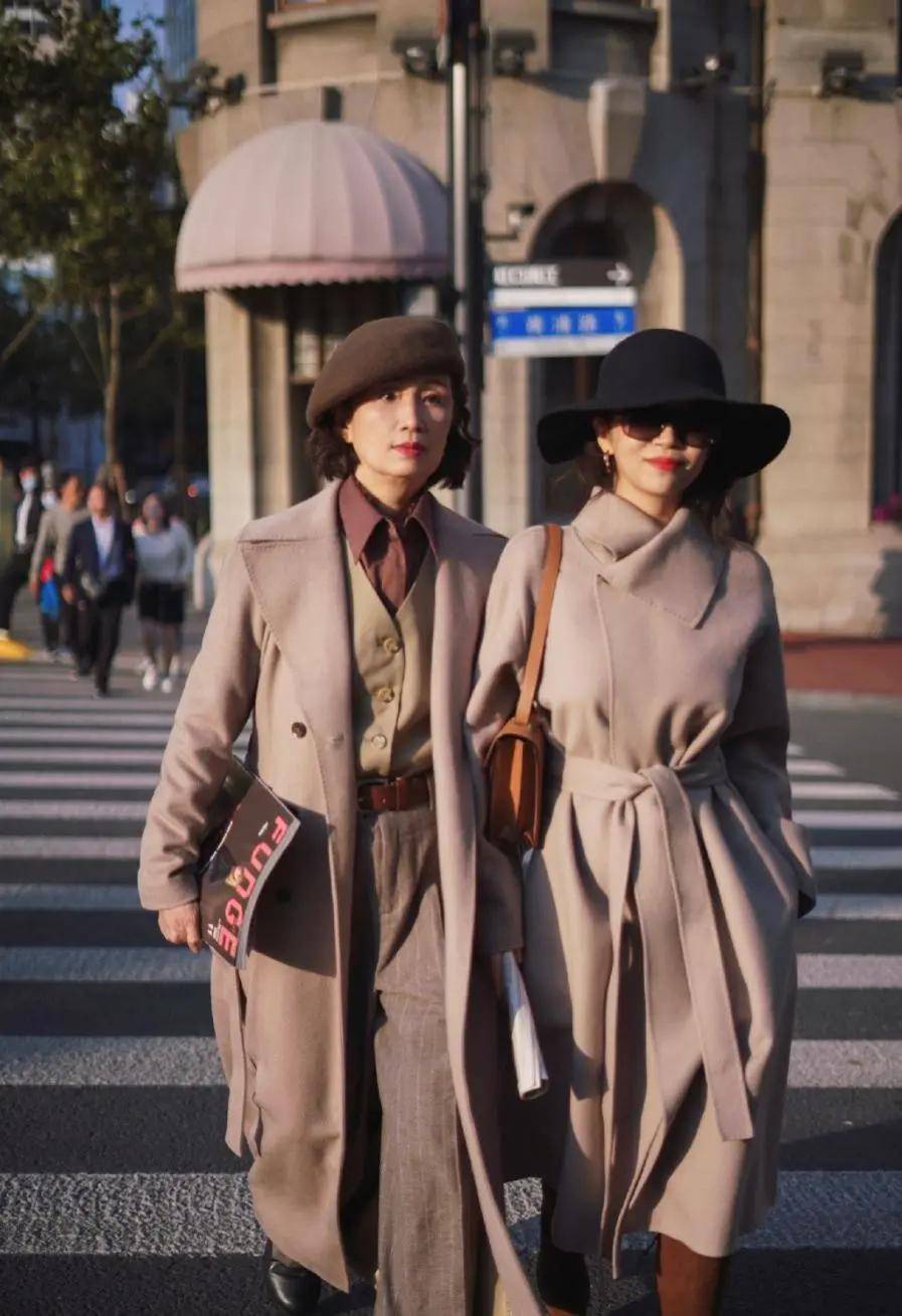 整体 三木的羽绒服穿搭绝了,冬季这样穿,每一套跟着穿就很美